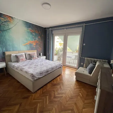 Avenia Apartment *
